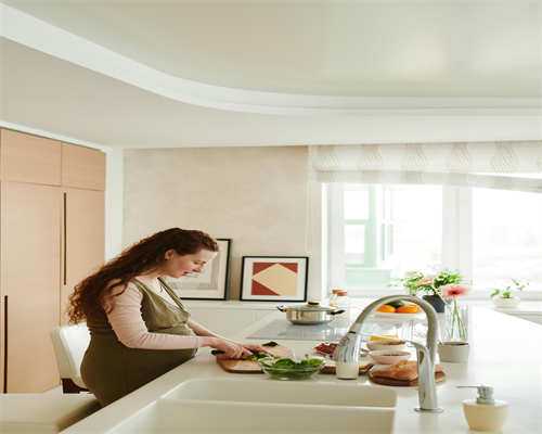 详细盘点借卵的定义，利弊,后患,危害是否合法,代怀试管中介